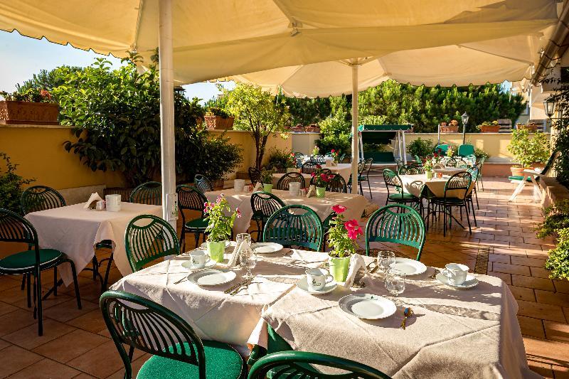 Aurelia Residence San Pietro Aparthotel Rome Exterior photo